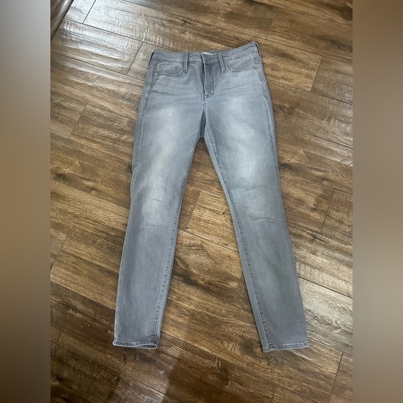 ATHLETA Sculptek Skinny Grey Wash Jeans, 6 Stretch Grey Jeans - Picture 2 of 16